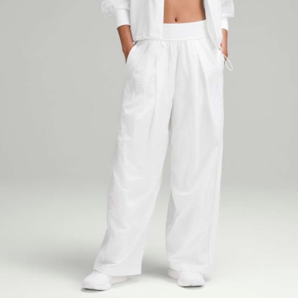 Lululemon Lightweight Tennis Mid-Rise Track Pants *Full Length White size 14